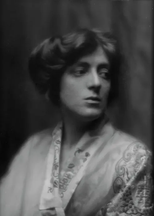 Framed Print : Chester, Constance, Miss. portrait photograph, 1912 or 1913. Creator: Arnold Genthe Framed Print : Chester, Constance, Miss. portrait photograph, 1912 or 1913. Creator: Arnold Genthe