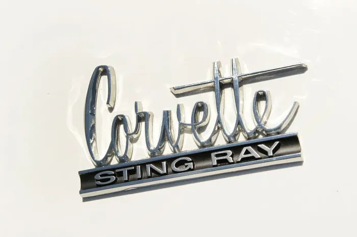 Framed Print : Chevrolet Corvette cv 427 1967. Artist: Simon Clay Framed Print : Chevrolet Corvette cv 427 1967. Artist: Simon Clay