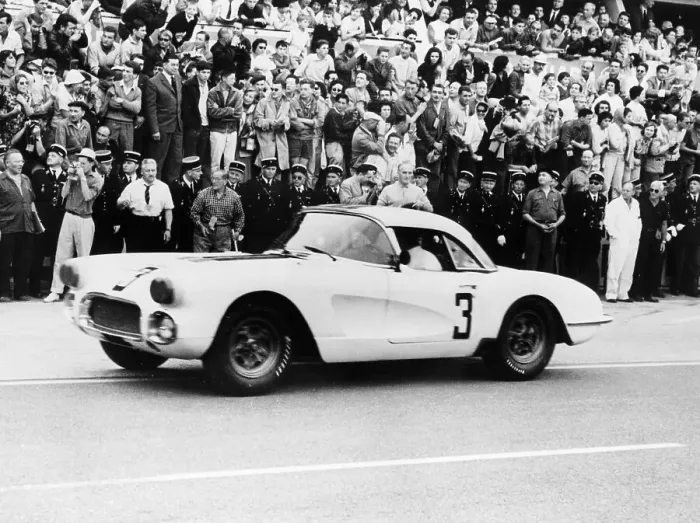 Framed Print : Chevrolet Corvette, Le Mans, France, 1960 Framed Print : Chevrolet Corvette, Le Mans, France, 1960