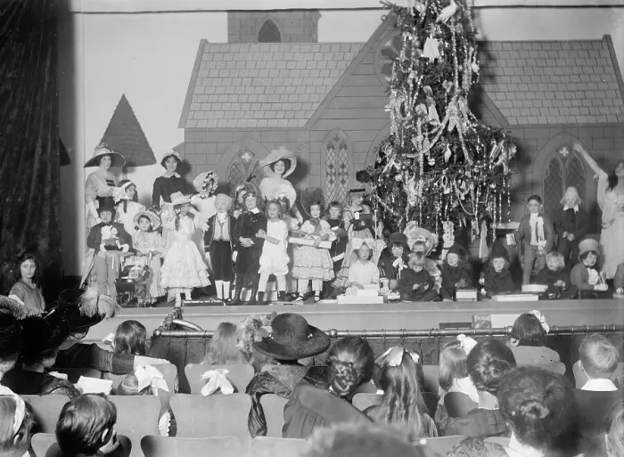 Framed Print : Child Actor's Xmas Tree, N.Y. 1912. Creator: Bain News Service Framed Print : Child Actor's Xmas Tree, N.Y. 1912. Creator: Bain News Service