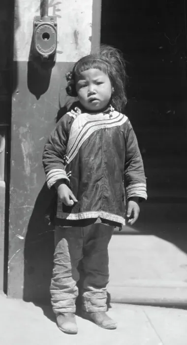 Framed Print : Child, Chinatown, San Francisco, between 1896 and 1906. Creator: Arnold Genthe Framed Print : Child, Chinatown, San Francisco, between 1896 and 1906. Creator: Arnold Genthe