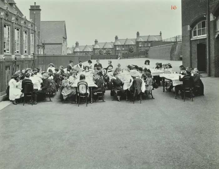 Framed Print : Children eating dinner at tables in the playground, Shrewsbury House Open Air School, London, 1908 Framed Print : Children eating dinner at tables in the playground, Shrewsbury House Open Air School, London, 1908