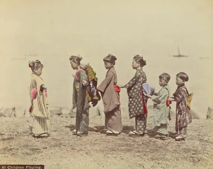 Framed Print : Children Playing, 1870s-1890s. Creator: Kusakabe Kimbei Framed Print : Children Playing, 1870s-1890s. Creator: Kusakabe Kimbei