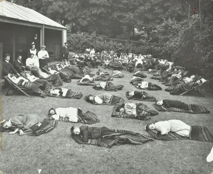 Framed Print : Children resting in the garden, Birley House Open Air School, Forest Hill, London, 1908 Framed Print : Children resting in the garden, Birley House Open Air School, Forest Hill, London, 1908