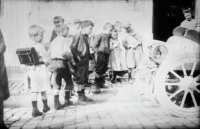 Framed Print : Children at Riviere, Belg. between c1910 and c1915. Creator: Bain News Service Framed Print : Children at Riviere, Belg. between c1910 and c1915. Creator: Bain News Service