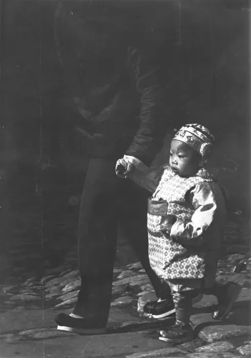 Framed Print : A Chinese boy, Chinatown, San Francisco, between 1896 and 1906. Creator: Arnold Genthe Framed Print : A Chinese boy, Chinatown, San Francisco, between 1896 and 1906. Creator: Arnold Genthe