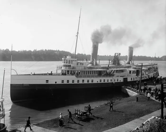 Framed Print : The Chippewa, at Lewiston, Niagara River, between 1900 and 1906. Creator: Unknown Framed Print : The Chippewa, at Lewiston, Niagara River, between 1900 and 1906. Creator: Unknown