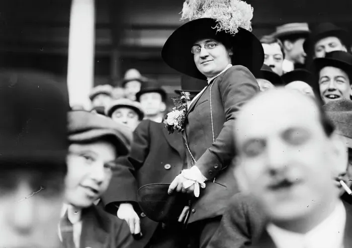 Framed Print : Chorus girl at TITANIC game, 1912. Creator: Bain News Service Framed Print : Chorus girl at TITANIC game, 1912. Creator: Bain News Service