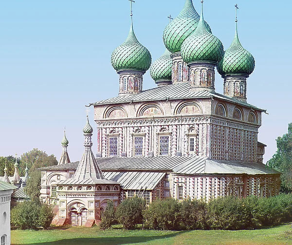 Church of the Resurrection in the Grove (from the other side), Kostroma, 1910. Creator: Sergey Mikhaylovich Prokudin-Gorsky