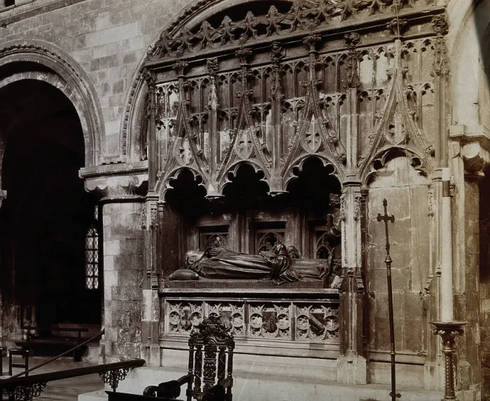 Framed Print : The church of St Bartholomew the Great: interior view showing Rahere's monument, c1900s