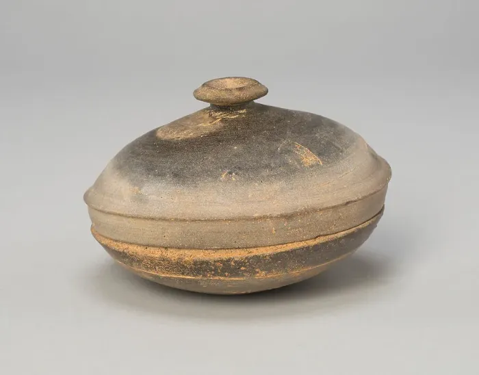 Framed Print : Circular Covered Box, Korea, Three Kingdoms period (57 B.C.-A.D. 668), Gaya... 5th / 6th century. Creator: Unknown Framed Print : Circular Covered Box, Korea, Three Kingdoms period (57 B.C.-A.D. 668), Gaya... 5th / 6th century. Creator: Unknown