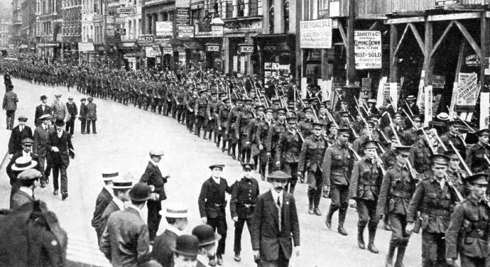 Framed Print : The Citizen Army of Territorials, Strand, London, First World War, 1914 Framed Print : The Citizen Army of Territorials, Strand, London, First World War, 1914