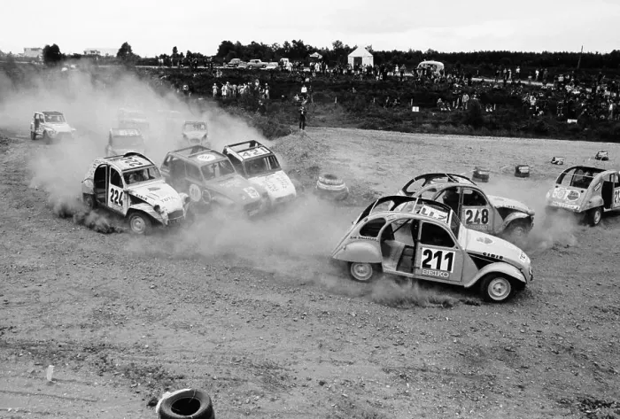 Framed Print : Citroen 2CVs at an auto-cross