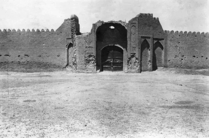 Framed Print : City gate, Samarra, Mesopotamia, 1918 Framed Print : City gate, Samarra, Mesopotamia, 1918
