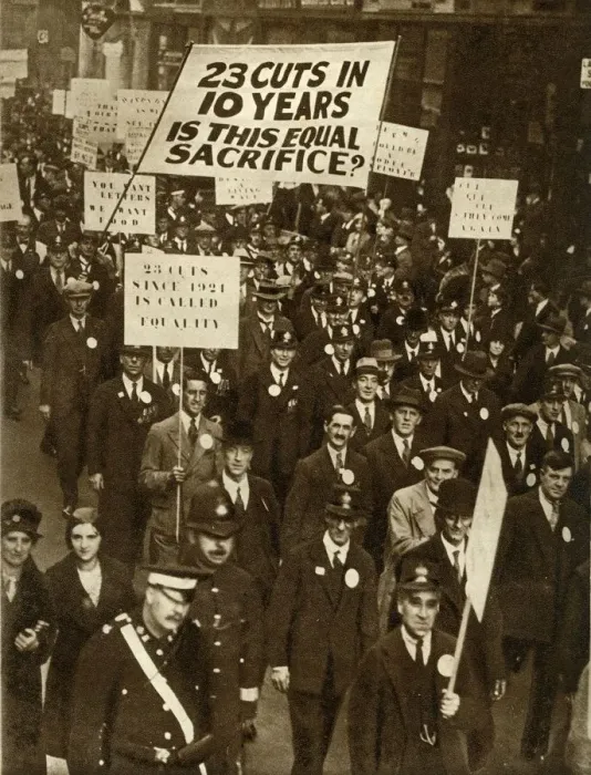 Framed Print : Civil servants protesting against salary cuts, London, October 1931, (1935). Creator: Unknown Framed Print : Civil servants protesting against salary cuts, London, October 1931, (1935). Creator: Unknown