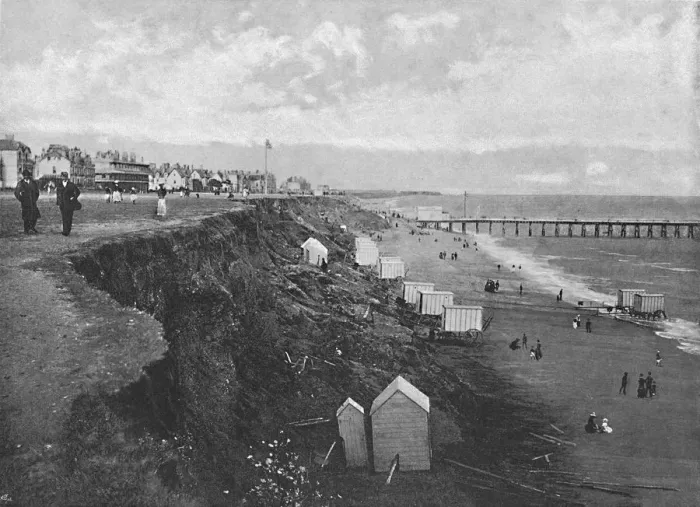 Framed Print : Clacton: The Beach, c1896. Artist: Poulton & Co Framed Print : Clacton: The Beach, c1896. Artist: Poulton & Co