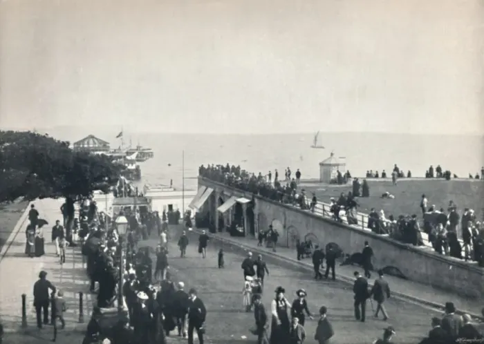 Framed Print : Clacton-On-Sea - The Approach to the Pier, 1895 Framed Print : Clacton-On-Sea - The Approach to the Pier, 1895