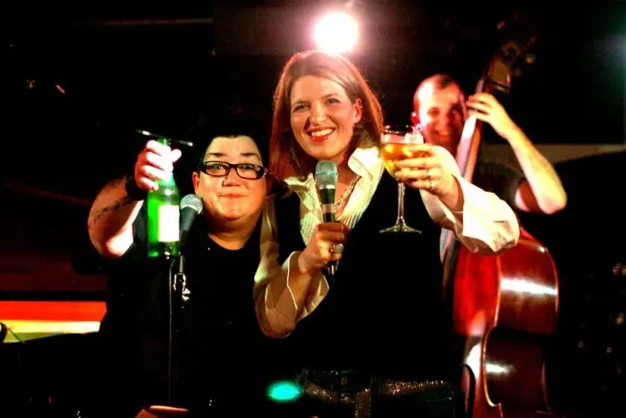 Framed Print : Clare Teal and Lea DeLaria, Pizza Express, London, 2004. Artist: Brian O Connor Framed Print : Clare Teal and Lea DeLaria, Pizza Express, London, 2004. Artist: Brian O Connor