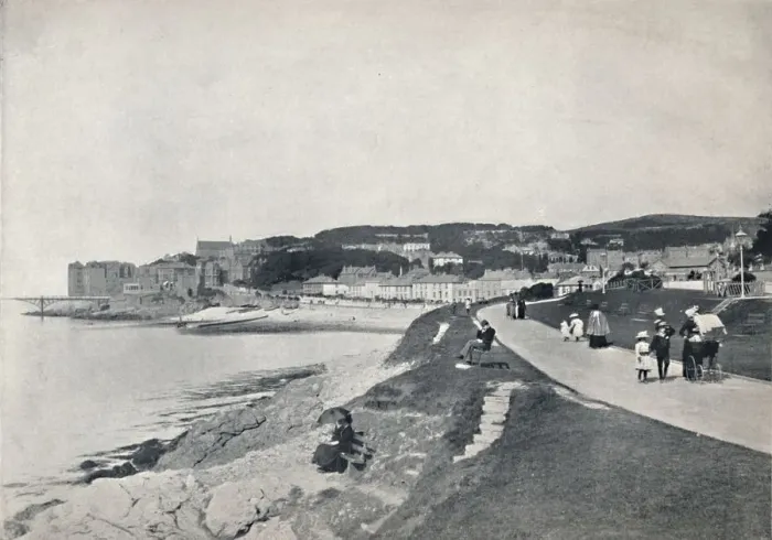Framed Print : Clevedon - The Green Beach, 1895 Framed Print : Clevedon - The Green Beach, 1895