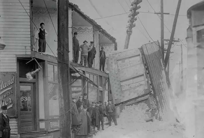 Framed Print : Cleveland storm damage, 11 / 13, 1913. Creator: Bain News Service Framed Print : Cleveland storm damage, 11 / 13, 1913. Creator: Bain News Service