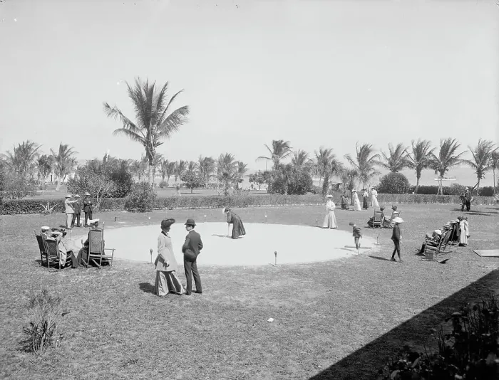 Framed Print : Clock golf at the Royal Palm [Hotel], Miami, Fla. c1905. Creator: Unknown
