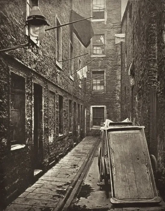 Framed Print : Close No. 128 Saltmarket (#30), Printed 1900. Creator: Thomas Annan Framed Print : Close No. 128 Saltmarket (#30), Printed 1900. Creator: Thomas Annan