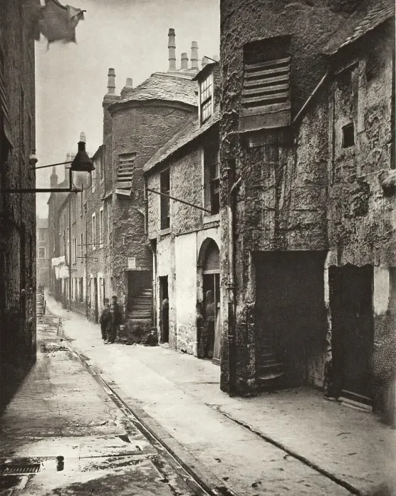 Framed Print : Close No. 136 Saltmarket (#31), Printed 1900. Creator: Thomas Annan Framed Print : Close No. 136 Saltmarket (#31), Printed 1900. Creator: Thomas Annan