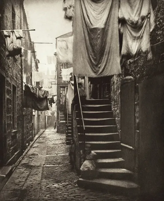 Framed Print : Close No. 193 High Street (#9), Printed 1900. Creator: Thomas Annan Framed Print : Close No. 193 High Street (#9), Printed 1900. Creator: Thomas Annan