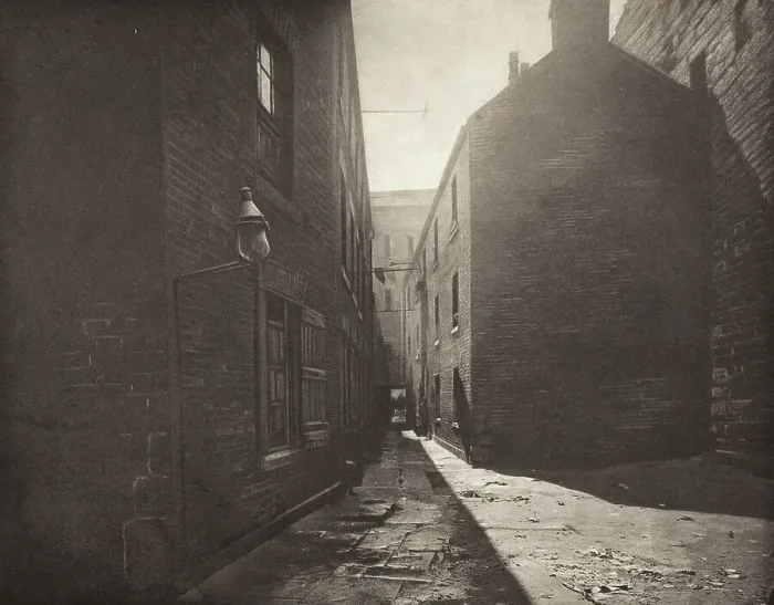Framed Print : Close No. 267 High Street (#41), Printed 1900. Creator: Thomas Annan