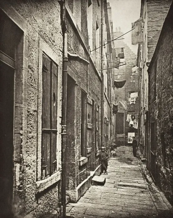 Framed Print : Close No. 65 High Street (#13), Printed 1900. Creator: Thomas Annan Framed Print : Close No. 65 High Street (#13), Printed 1900. Creator: Thomas Annan