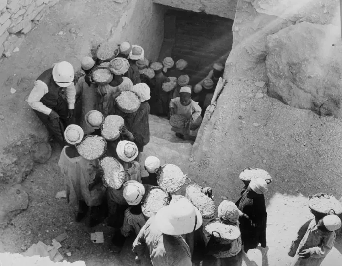 Framed Print : Closing the Tomb of Tutankhamun, Valley of the Kings, Egypt, February 1923 Artist Framed Print : Closing the Tomb of Tutankhamun, Valley of the Kings, Egypt, February 1923 Artist