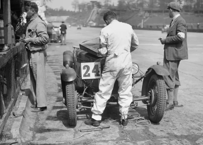 Framed Print : CM Harvey and HJ Aldingtons Frazer-Nash at the JCC Double Twelve race, Brooklands, 8 / 9 May 1931 Framed Print : CM Harvey and HJ Aldingtons Frazer-Nash at the JCC Double Twelve race, Brooklands, 8 / 9 May 1931