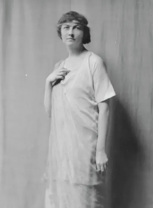 Framed Print : Coburn, C. Mrs. portrait photograph, 1915. Creator: Arnold Genthe