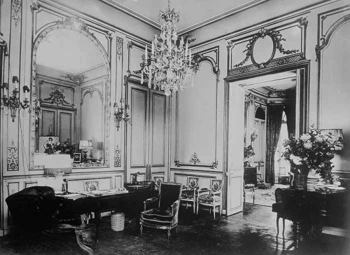 Framed Print : Col. House's Office, Paris, 3 Dec 1918. Creator: Bain News Service Framed Print : Col. House's Office, Paris, 3 Dec 1918. Creator: Bain News Service