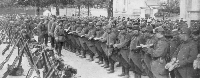 Framed Print : A colonel checking his soldiers boots, Saint-Francois-Xavier, Paris, France, August 1914 Framed Print : A colonel checking his soldiers boots, Saint-Francois-Xavier, Paris, France, August 1914