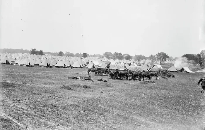 Framed Print : Colonial Rifles - Reunion of G.A.R. And Confederate Veterans Who Had Fought At Gettysburg... 1913. Creator: Harris & Ewing. Colonial Rifles - Reunion of G.A.R. And Confederate Veterans Who Had Fought At Gettysburg... 1913