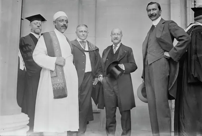 Framed Print : Columbia -- Mr. Dhalla, H.Y. Clews, Djelal Munif Bey and A.V.W. Jackson, 1914. Creator: Bain News Service Framed Print : Columbia -- Mr. Dhalla, H.Y. Clews, Djelal Munif Bey and A.V.W. Jackson, 1914. Creator: Bain News Service