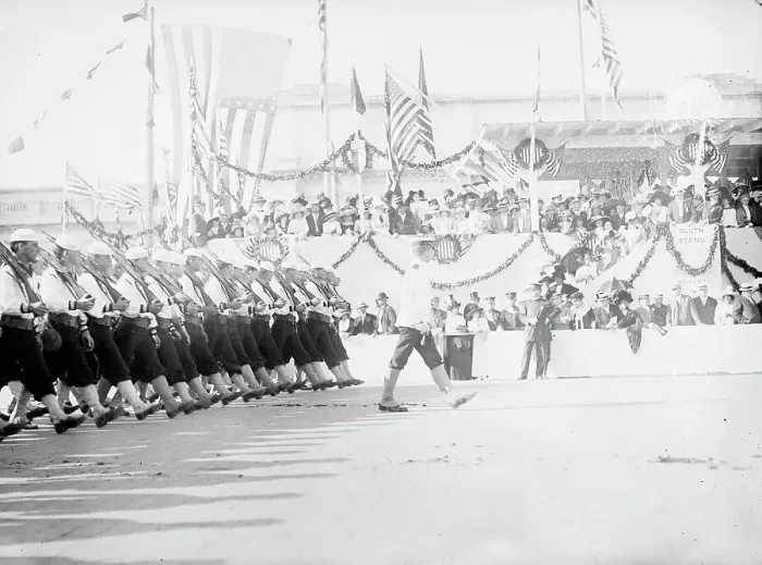 Framed Print : Columbus Memorial. Parade At Unveiling, 1912. Creator: Harris & Ewing. Columbus Memorial. Parade At Unveiling, 1912. Creator: Harris & Ewing Framed Print : Columbus Memorial. Parade At Unveiling, 1912. Creator: Harris & Ewing. Columbus Memorial. Parade At Unveiling, 1912. Creator: Harris & Ewing