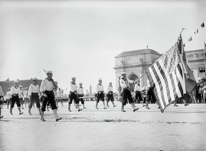 Framed Print : Columbus Memorial. Parade At Unveiling, 1912. Creator: Harris & Ewing. Columbus Memorial. Parade At Unveiling, 1912. Creator: Harris & Ewing Framed Print : Columbus Memorial. Parade At Unveiling, 1912. Creator: Harris & Ewing. Columbus Memorial. Parade At Unveiling, 1912. Creator: Harris & Ewing