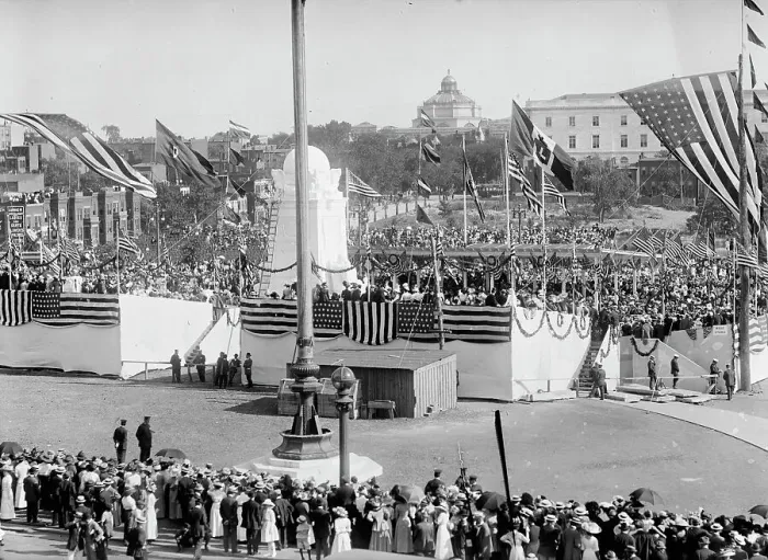 Framed Print : Columbus Memorial Unveiling, General View, 1912. Creator: Harris & Ewing. Columbus Memorial Unveiling, General View, 1912. Creator: Harris & Ewing Framed Print : Columbus Memorial Unveiling, General View, 1912. Creator: Harris & Ewing. Columbus Memorial Unveiling, General View, 1912. Creator: Harris & Ewing