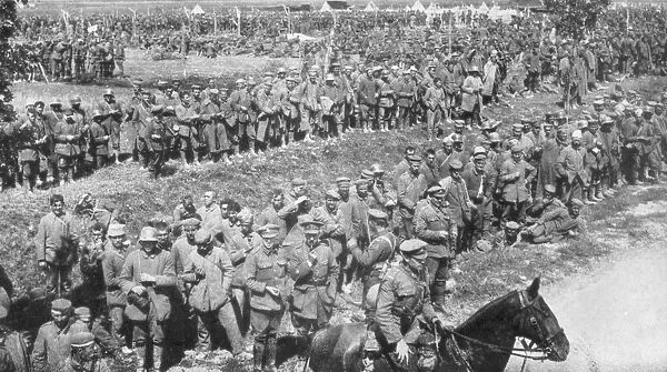 Columns of German prisoners, Somme, France, 1918
