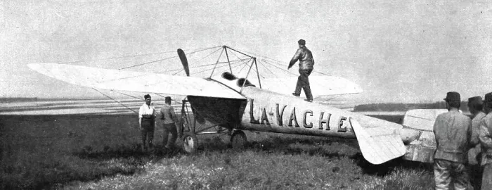 Framed Print : Combat Aerien; Deux poilus de l'air; Le monoplan de Vedrines; a gauche, Vendrines... 1918. Creator: Unknown. Combat Aerien; Deux poilus de l'air; Le monoplan de Vedrines; a gauche, Vendrines... 1918. Creator: Unknown Framed Print : Combat Aerien; Deux poilus de l'air; Le monoplan de Vedrines; a gauche, Vendrines... 1918. Creator: Unknown. Combat Aerien; Deux poilus de l'air; Le monoplan de Vedrines; a gauche, Vendrines... 1918. Creator: Unknown
