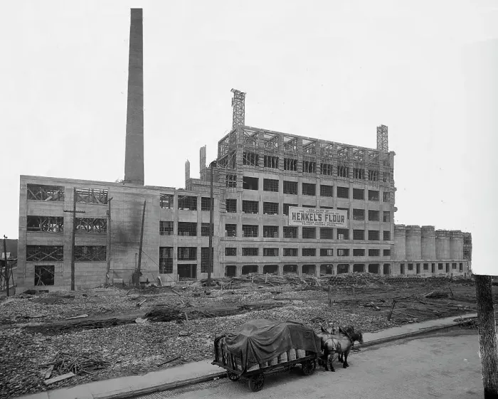 Framed Print : Commercial Milling Co. building, Detroit, Mich. c.between 1910 and 1920. Creator: Unknown Framed Print : Commercial Milling Co. building, Detroit, Mich. c.between 1910 and 1920. Creator: Unknown
