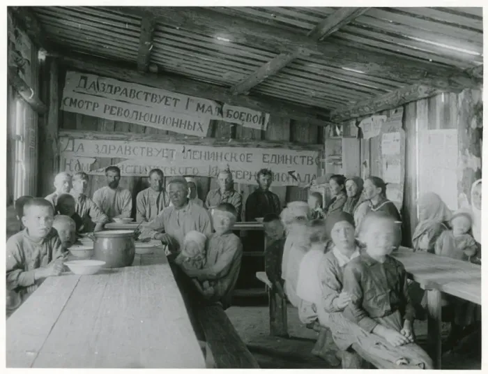 Framed Print : Communist collectivization of agriculture, USSR, early 1930s Framed Print : Communist collectivization of agriculture, USSR, early 1930s