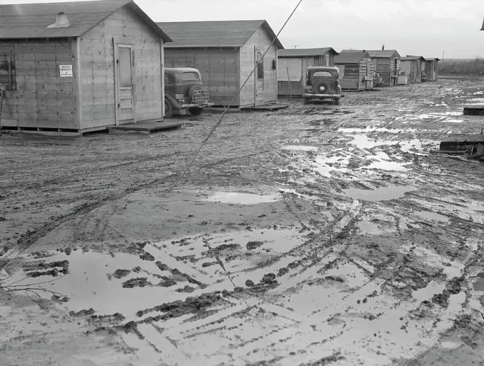 Framed Print : Company cotton pickers camp after picking season, Buttonwillow, California, 1939. Creator: Dorothea Lange. Company cotton pickers camp after picking season, Buttonwillow, California, 1939. Creator: Dorothea Lange Framed Print : Company cotton pickers camp after picking season, Buttonwillow, California, 1939. Creator: Dorothea Lange. Company cotton pickers camp after picking season, Buttonwillow, California, 1939. Creator: Dorothea Lange