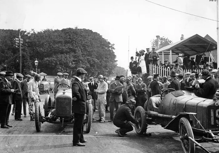Framed Print : Competitors at the Isle of Man TT, 1914 Framed Print : Competitors at the Isle of Man TT, 1914