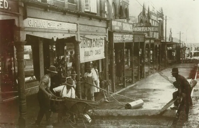 Framed Print : Concreting 670 - 680 Military Road, Mosman, c1920. Creator: Unknown
