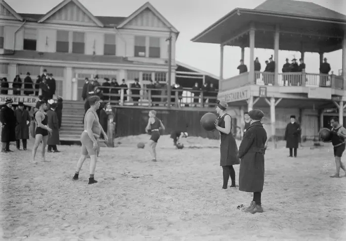 Framed Print : Coney Isl. 1 / 3 / 15, 1915. Creator: Bain News Service Framed Print : Coney Isl. 1 / 3 / 15, 1915. Creator: Bain News Service