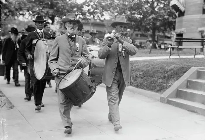 Framed Print : Confederate Reunion - Fife And Drum Corps, 1917. Creator: Harris & Ewing. Confederate Reunion - Fife And Drum Corps, 1917. Creator: Harris & Ewing Framed Print : Confederate Reunion - Fife And Drum Corps, 1917. Creator: Harris & Ewing. Confederate Reunion - Fife And Drum Corps, 1917. Creator: Harris & Ewing