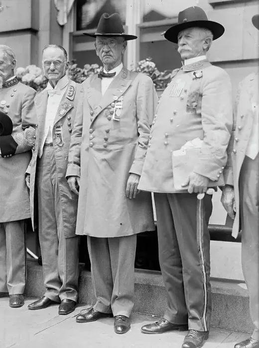 Framed Print : Confederate Reunion - Gen. Harrison of Mississippi, Commander In Chief, with Generals... 1917. Creator: Harris & Ewing. Confederate Reunion - Gen. Harrison of Mississippi, Commander In Chief, with Generals... 1917. Creator: Harris & Ewing Framed Print : Confederate Reunion - Gen. Harrison of Mississippi, Commander In Chief, with Generals... 1917. Creator: Harris & Ewing. Confederate Reunion - Gen. Harrison of Mississippi, Commander In Chief, with Generals... 1917. Creator: Harris & Ewing